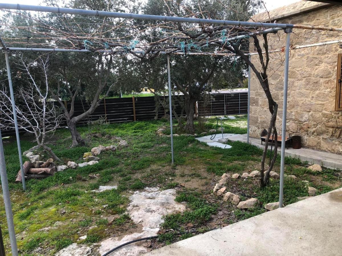 Paphos Friendly Villagehouse מראה חיצוני תמונה