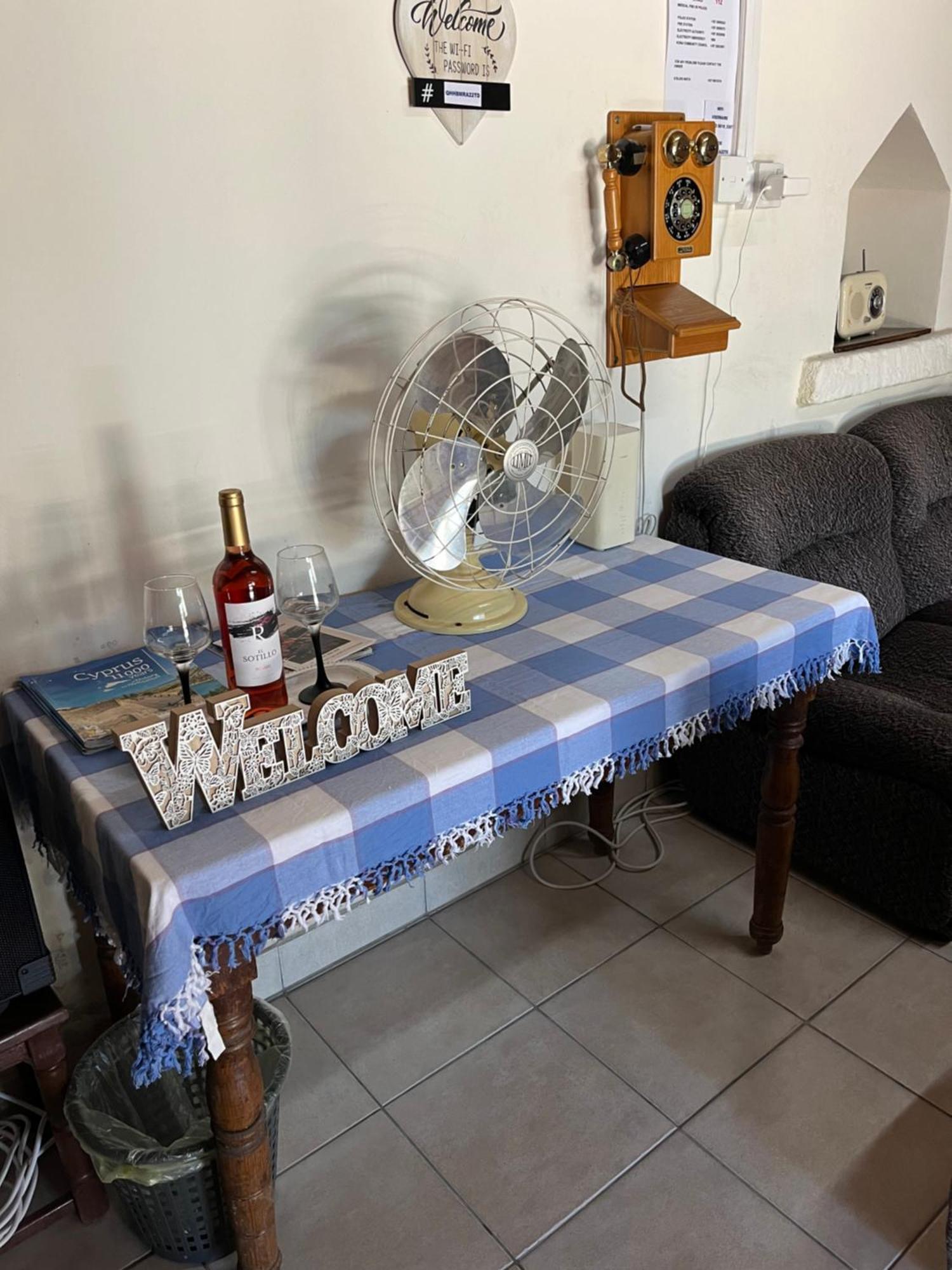 Paphos Friendly Villagehouse מראה חיצוני תמונה