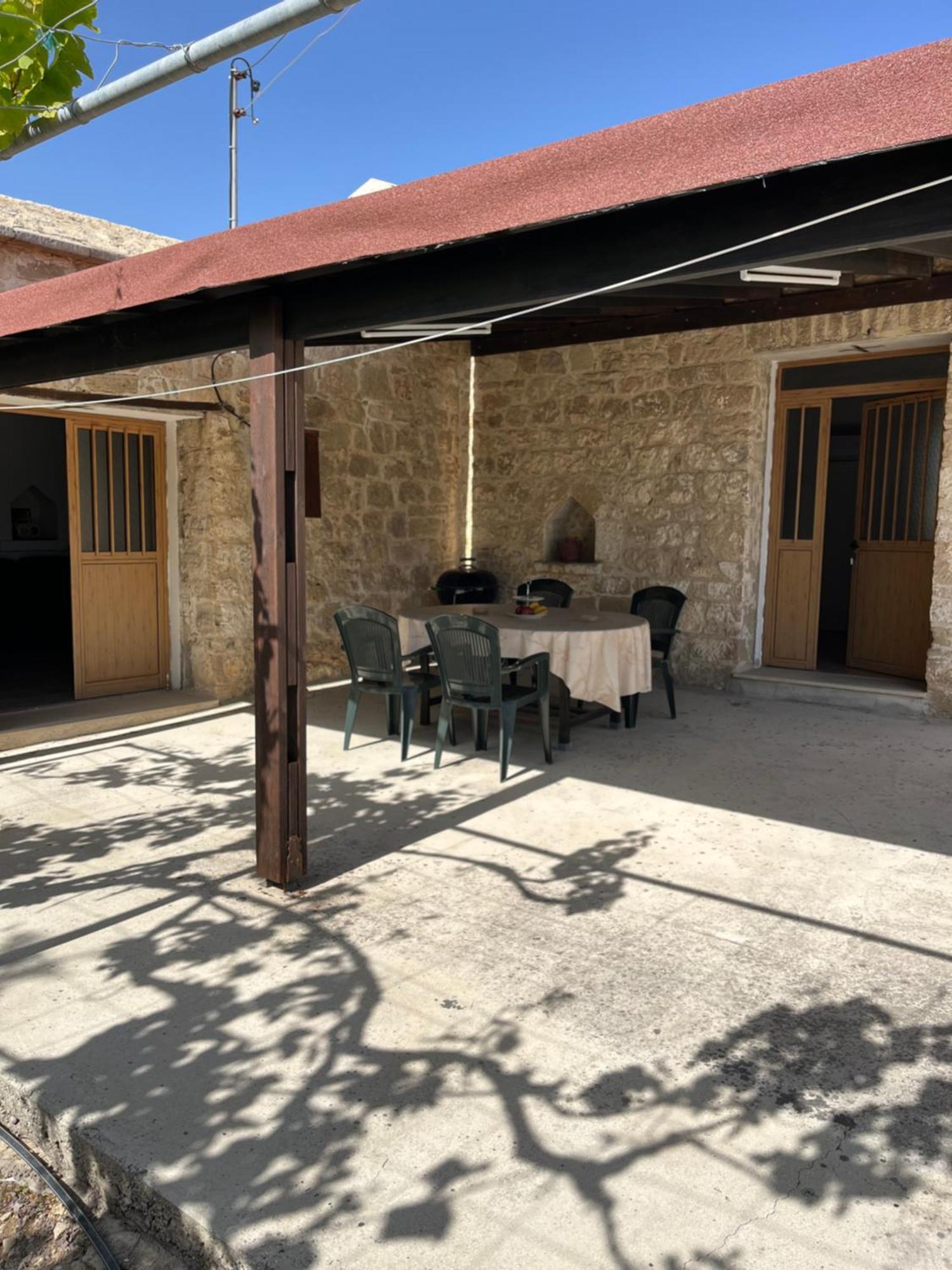 Paphos Friendly Villagehouse מראה חיצוני תמונה